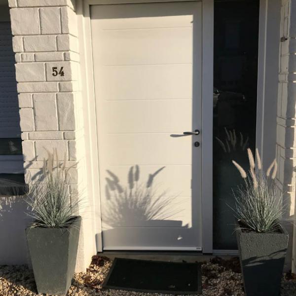 Porte d’entrée BEL’M modèle EQUATION avec fixe